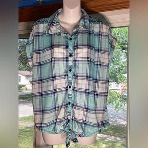 New York Laundry Short Sleeve Collared Plaid Button Down - Size XL